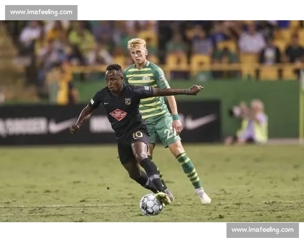 高清足球赛事直播APP下载指南畅享全球赛场精彩即时比分数据分析权威解说 - 副本 - 副本 (84) - 副本 - 副本 - 副本